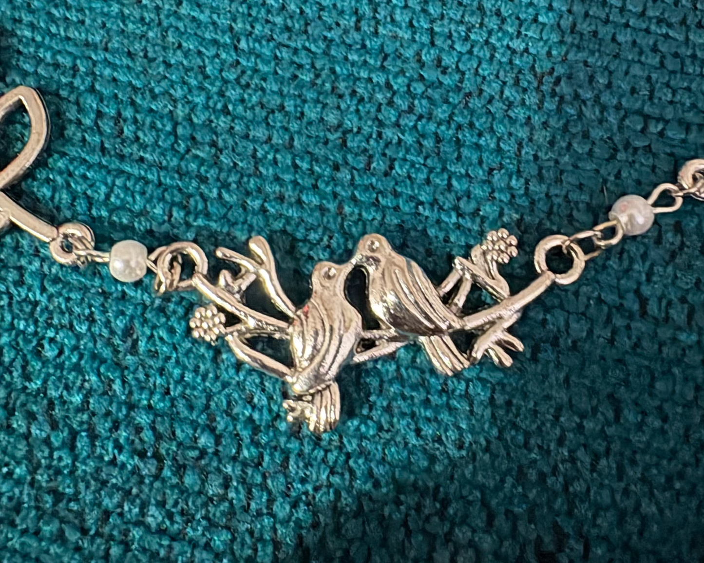 Whispering Grove Necklace Set