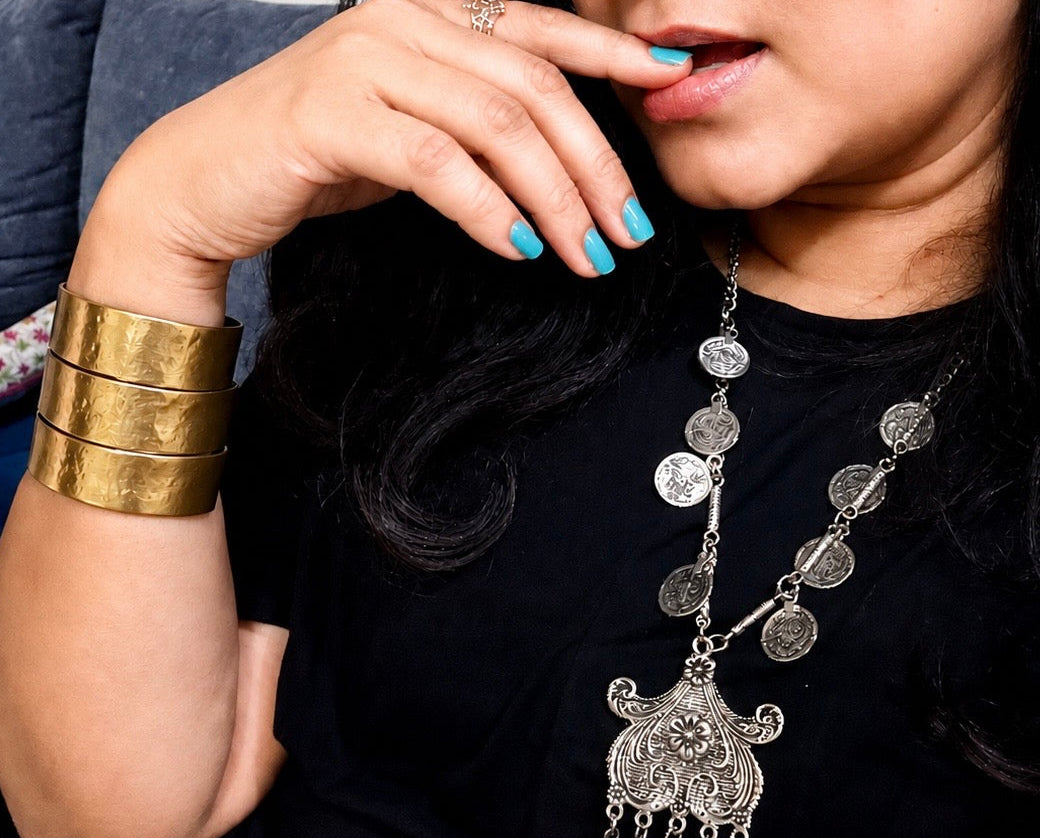 Svara cuff