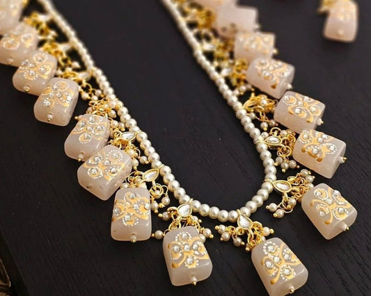 Ivory Noor Pearl Necklace Set
