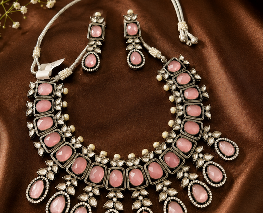 Rosé Noor Necklace Set