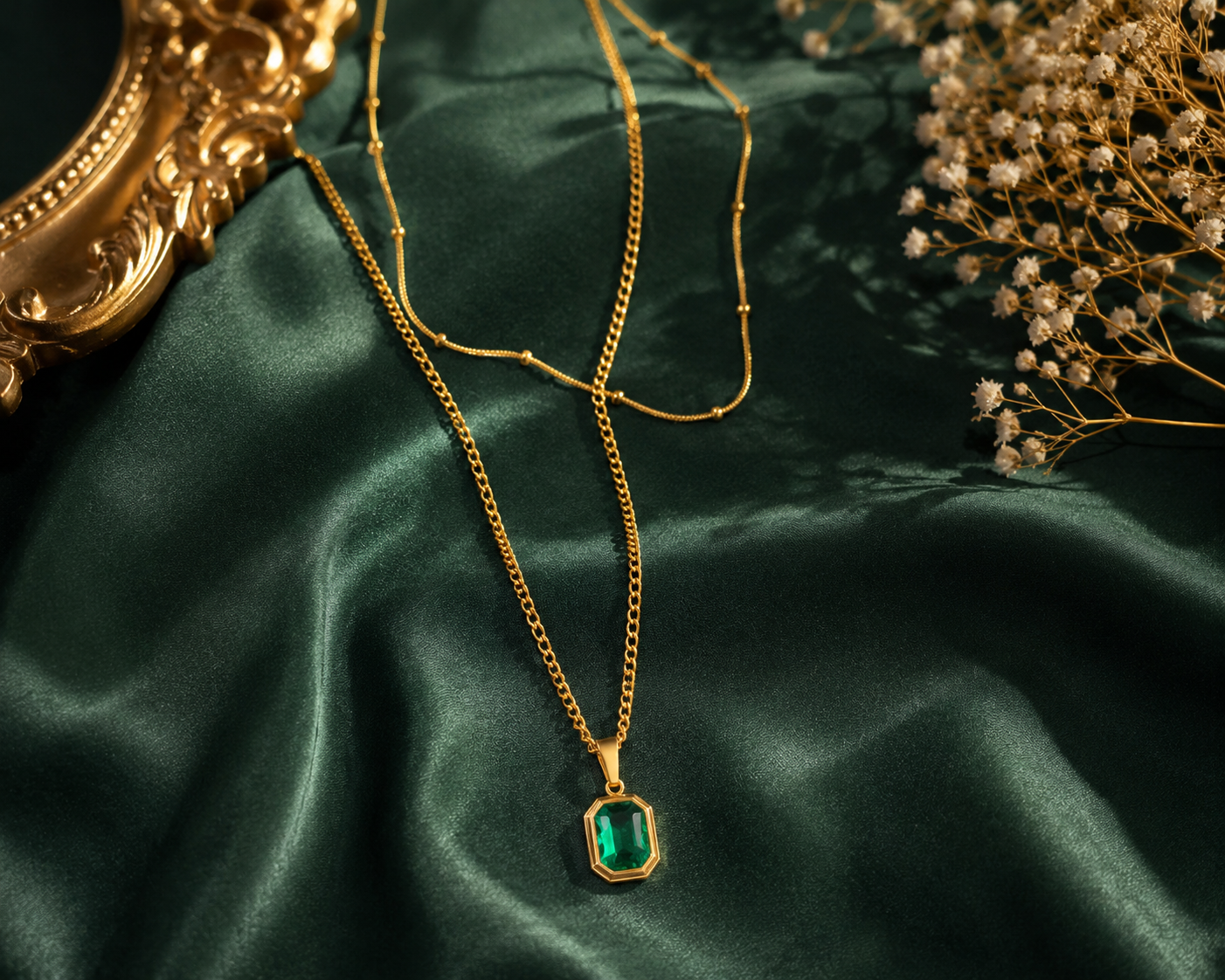 Aurelia Emerald Pendant Necklace